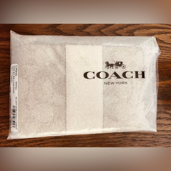 COACH Corner Zip Wristlet Signature Canvas W/ White Stripe - NEW W TAGS MSRP $88 - Picture 4 of 5